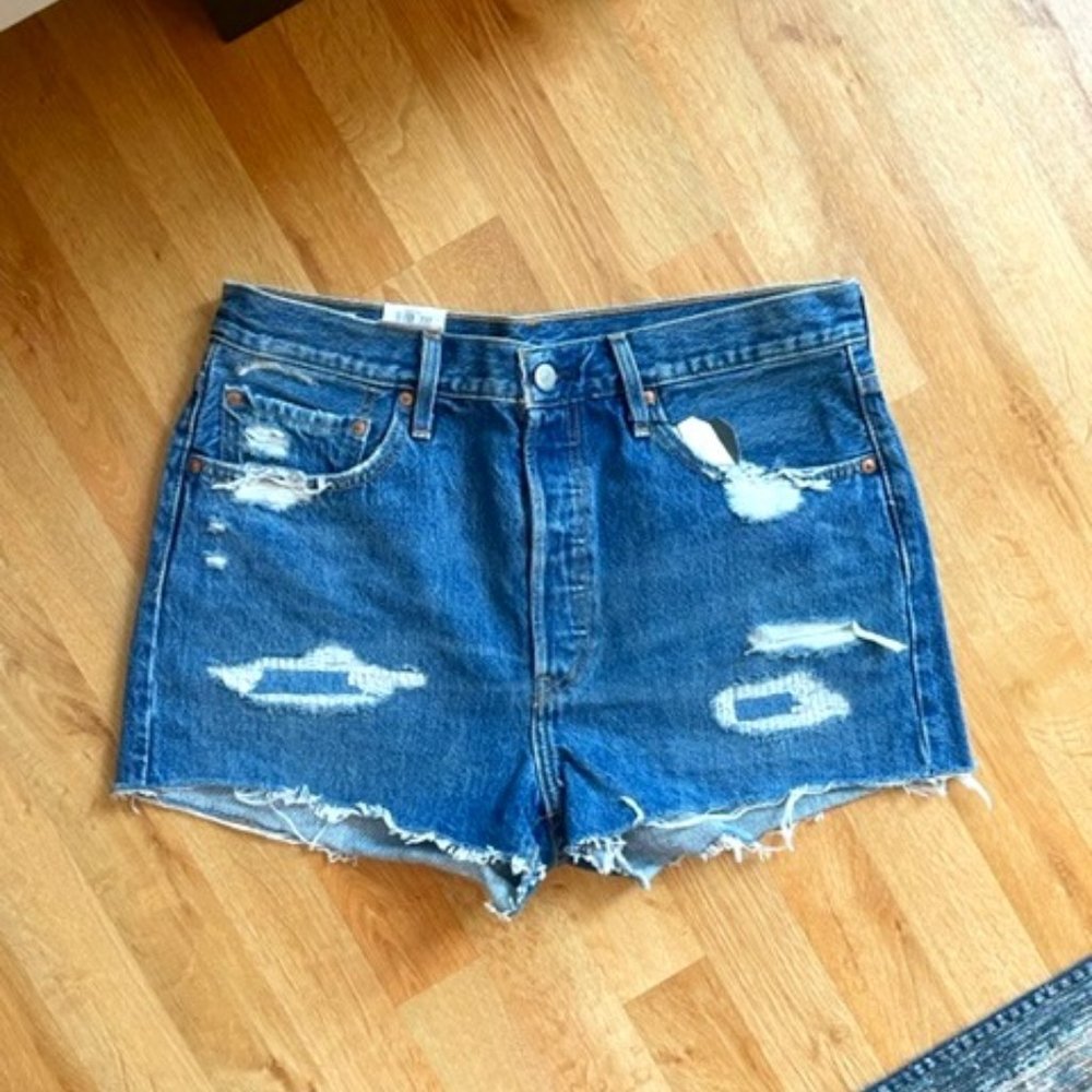 Levi's 501 Shorts (NWT)